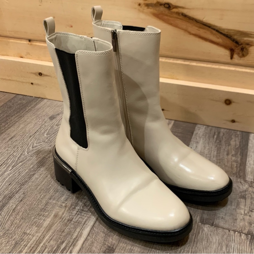 Vince Camuto Kourtly Booties